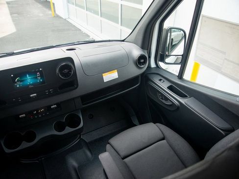 Used 2024 Mercedes-Benz Sprinter 144 Cargo image 25
