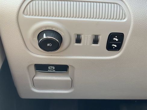 Used 2024 Jeep Wagoneer Series II AWD/4WD image 24