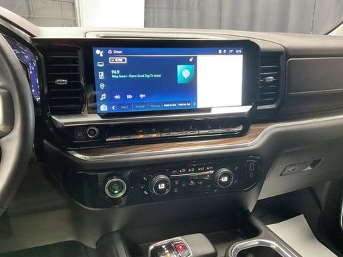 Used 2024 Chevrolet Silverado 1500 RST AWD/4WD image 23