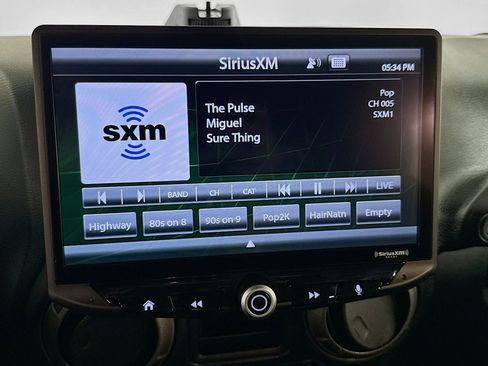 Used 2018 Jeep Wrangler Sport image 17