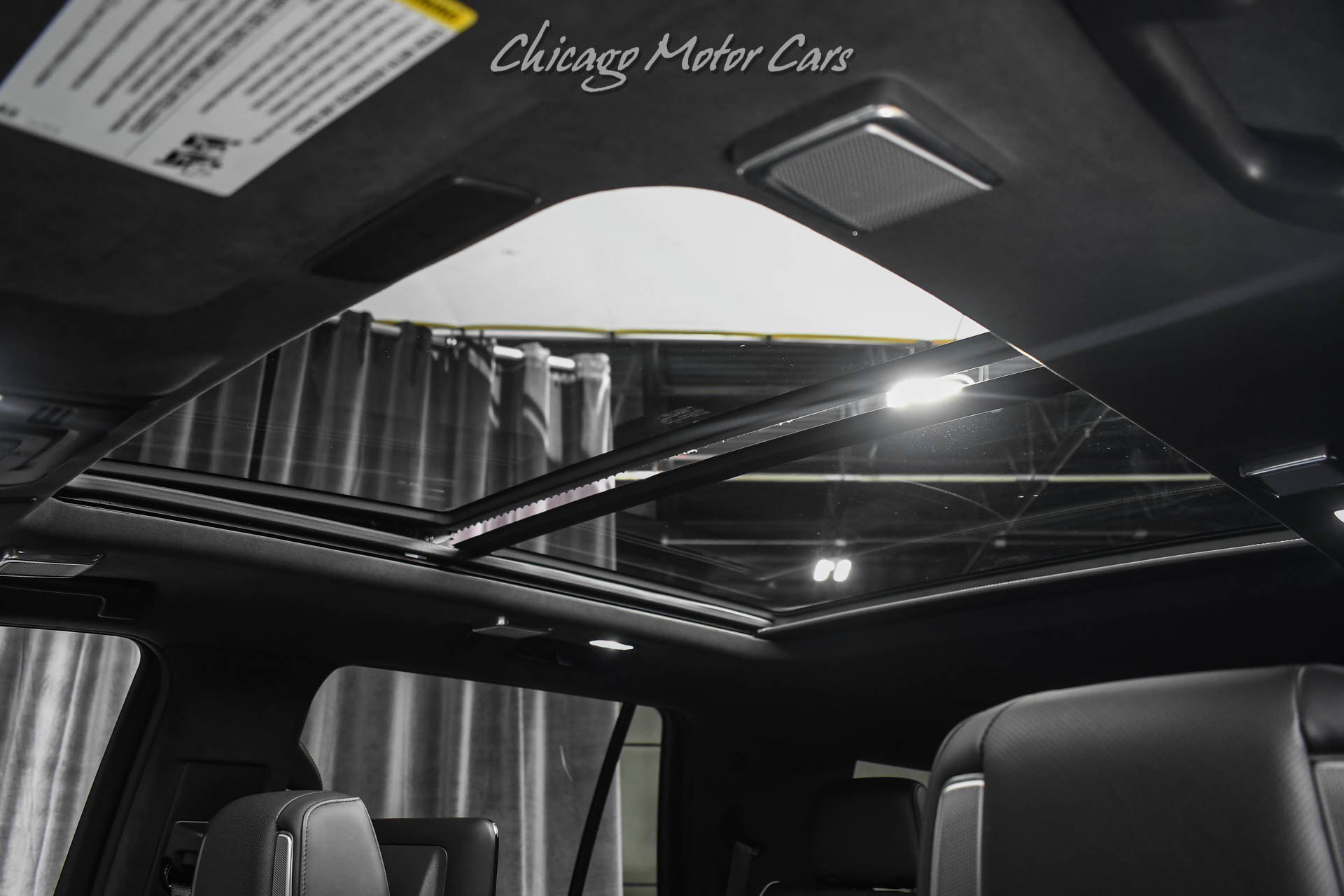 Used 2021 Cadillac Escalade Sport Platinum w/ LPO, ONYX Package AWD/4WD image 22
