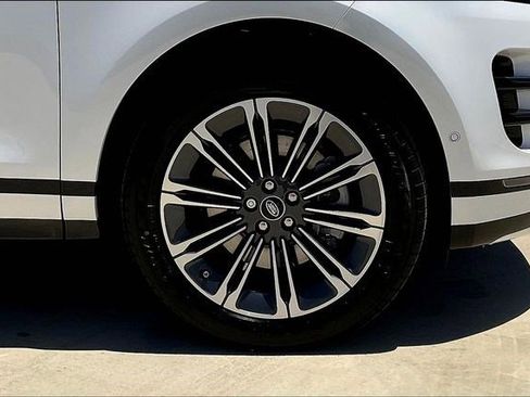 New 2026 Land Rover Range Rover Evoque Dynamic SE image 15