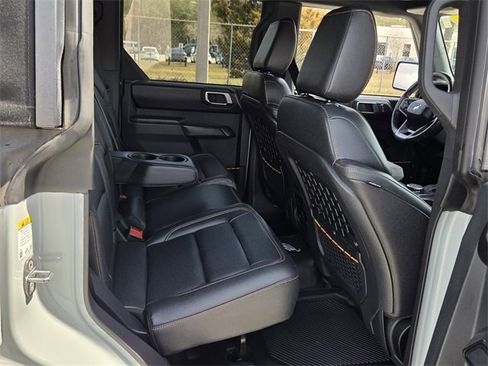 Used 2024 Ford Bronco Badlands image 20