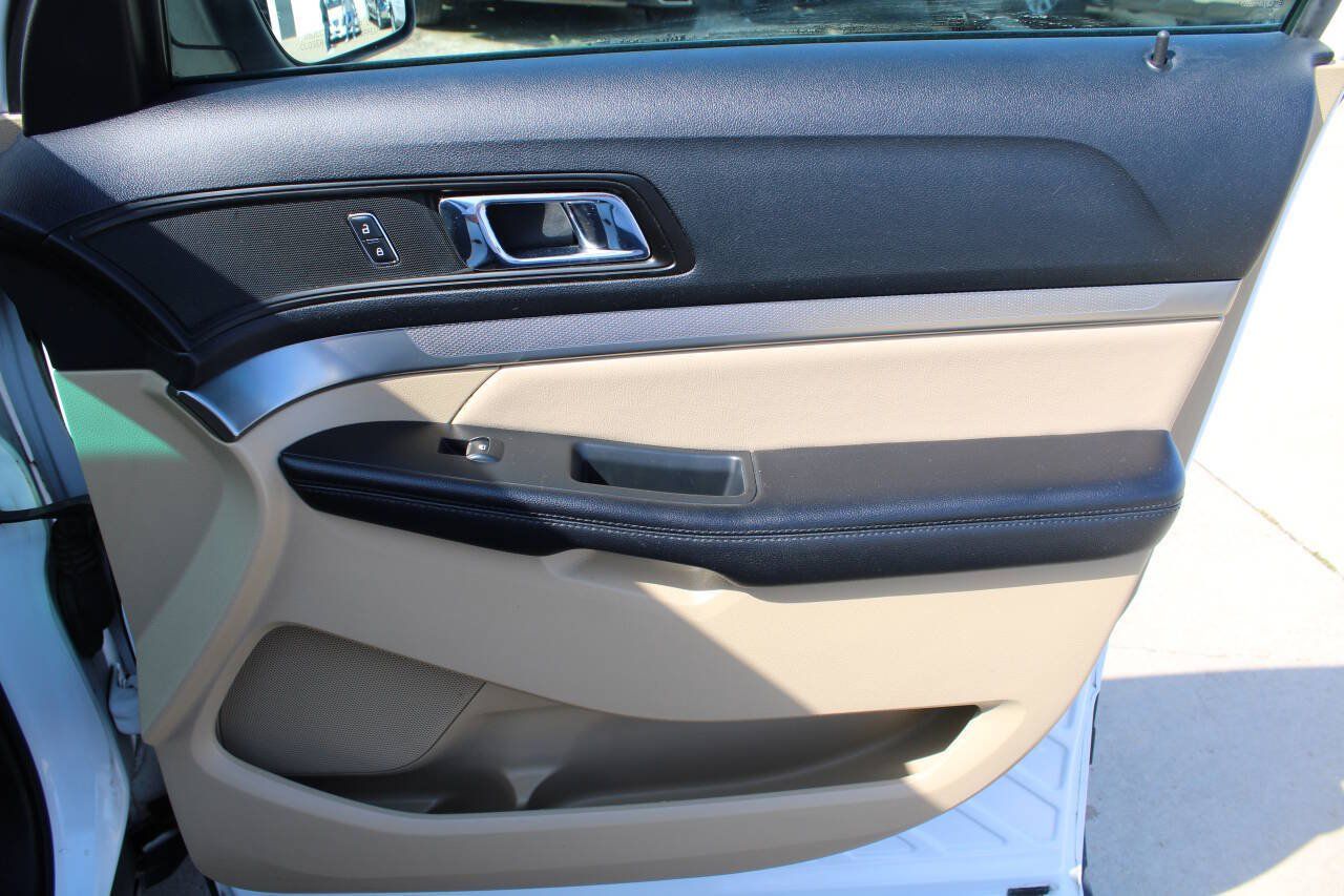 Used 2016 Ford Explorer 4WD image 9