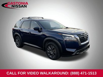 Used 2024 Nissan Pathfinder SV