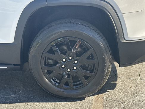 Used 2020 GMC Acadia SLT w/ LPO, Floor Liner Package AWD/4WD image 17