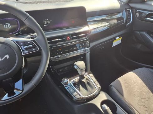New 2026 Kia Seltos S AWD/4WD image 5
