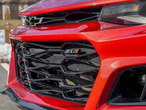 Used 2019 Chevrolet Camaro ZL1 image 62