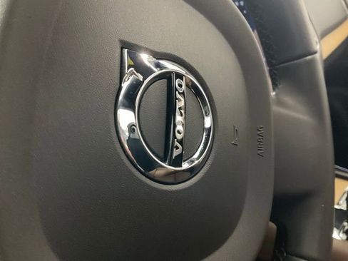 Used 2023 Volvo XC90 T8 Plus image 42