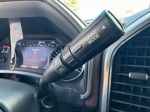 Used 2022 Ford F250 Platinum w/ Tremor Off-Road Package image 25