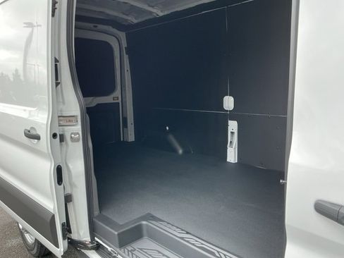 New 2026 Ford Transit 250 148 Medium Roof image 9