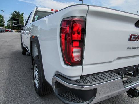 New 2025 GMC Sierra 2500 Pro image 7