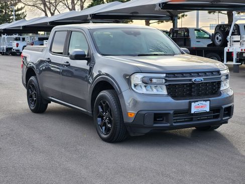Used 2022 Ford Maverick XLT w/ Equipment Group 300A Standard image 2