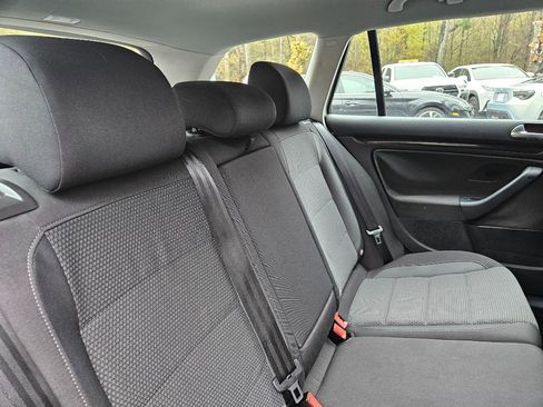 Used 2013 Volkswagen Jetta S image 24