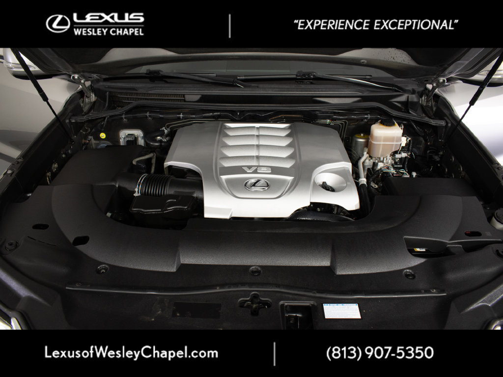 Used 2016 Lexus LX 570 4WD w/ Luxury Package image 10