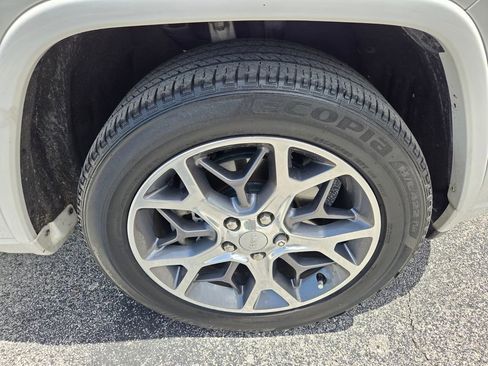 Used 2021 Jeep Grand Cherokee Overland RWD image 20