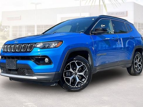 Used 2025 Jeep Compass Limited AWD/4WD image 29