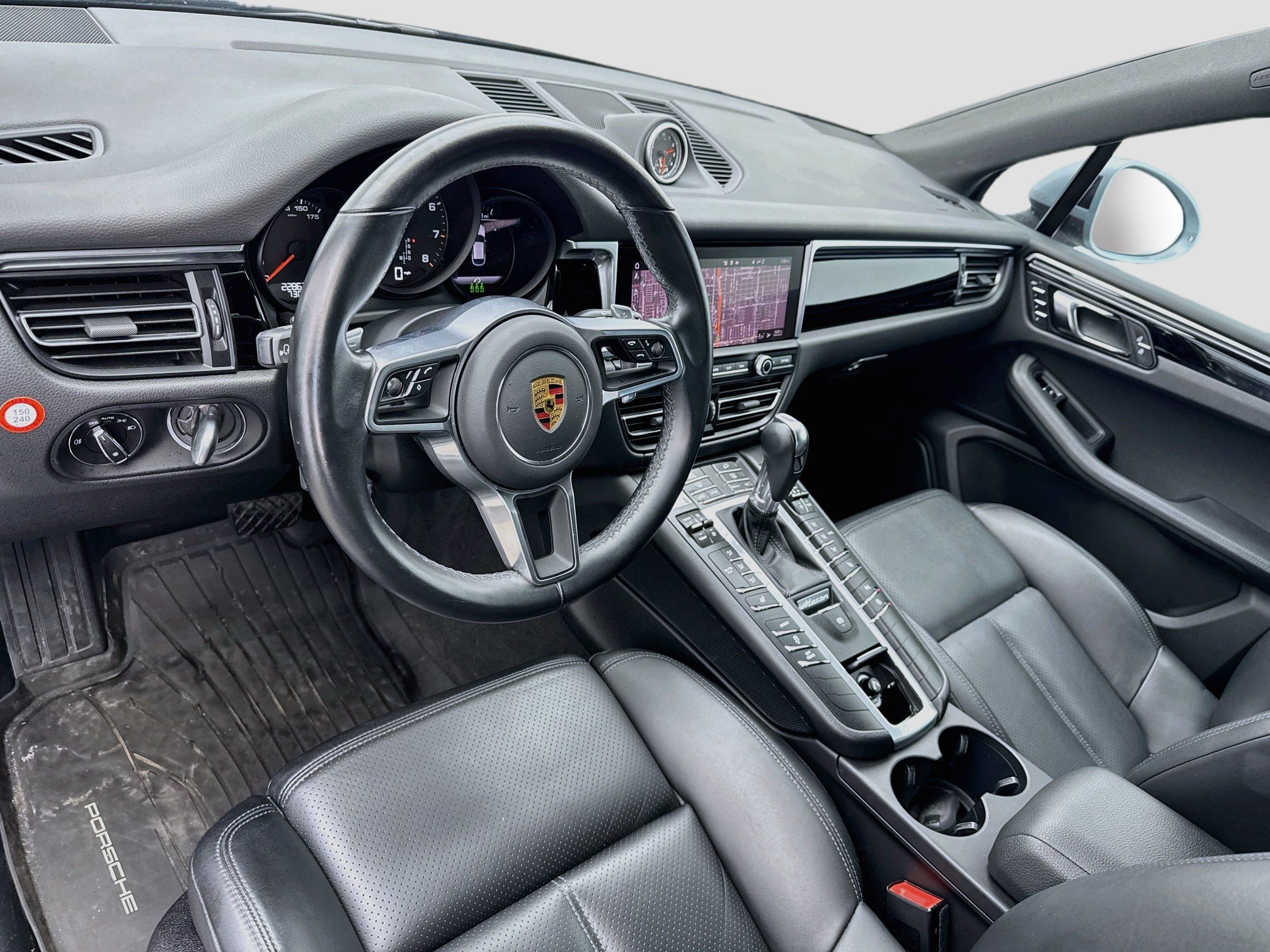 Used 2021 Porsche Macan AWD/4WD image 7