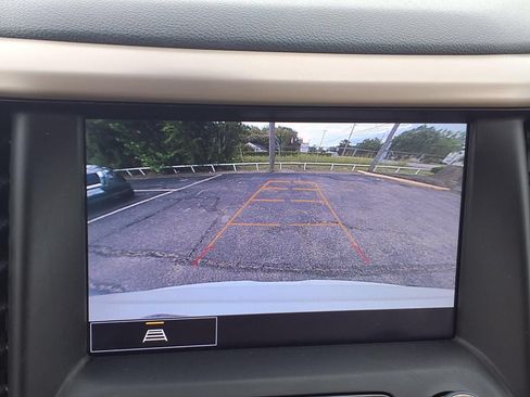 Used 2023 GMC Acadia Denali AWD/4WD image 5
