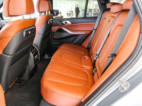 New 2026 BMW X5 xDrive50e w/ M Sport Package AWD/4WD image 18