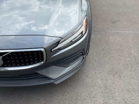 Used 2020 Volvo V60 T5 Cross Country AWD/4WD image 6