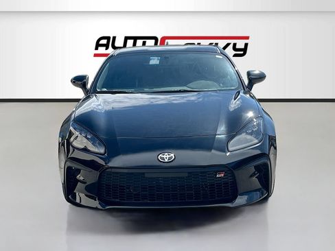 Used 2022 Toyota GR86 Premium w/ ALL Weather Mat Package (TMS) RWD image 2
