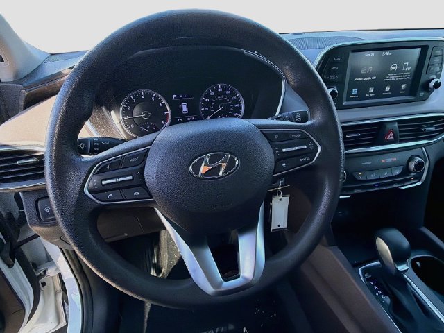 Used 2020 Hyundai Santa Fe SE FWD image 11