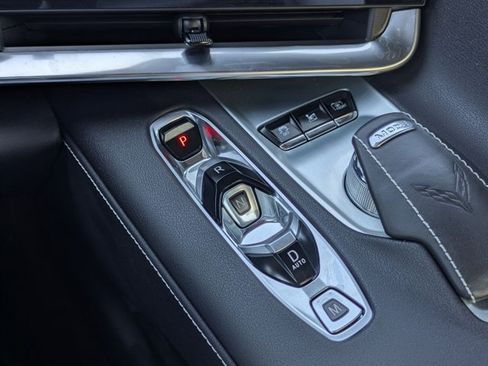 Used 2023 Chevrolet Corvette Stingray Preferred Conv w/ Z51 Performance Package RWD image 12