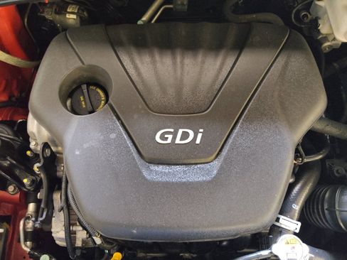 Used 2016 Hyundai Veloster w/ Option Group 02 FWD image 30