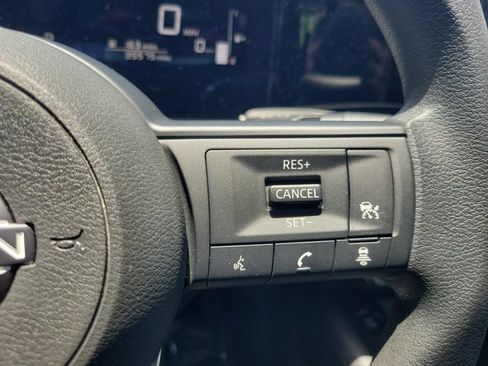 Certified 2025 Nissan Kicks S FWD image 22