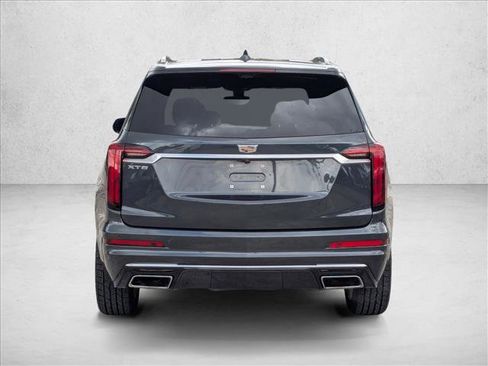 Used 2022 Cadillac XT6 Premium Luxury w/ Technology Package image 7