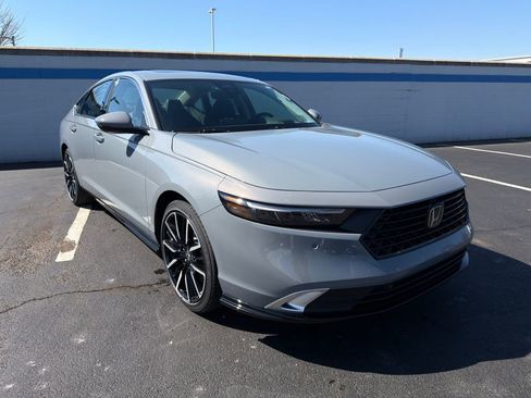 New 2026 Honda Accord Touring image 7