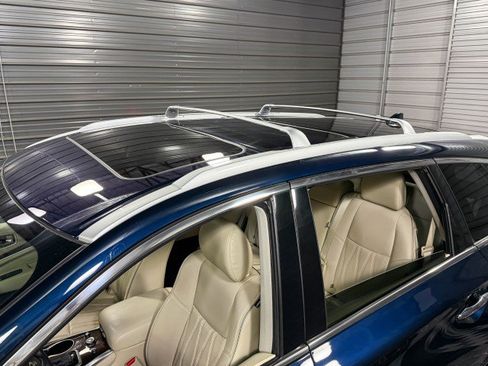 Used 2019 INFINITI QX60 Luxe w/ Sensory Package image 10