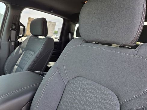 New 2026 RAM 1500 Express AWD/4WD image 24
