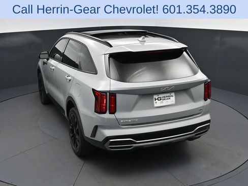 Used 2023 Kia Sorento SX AWD/4WD image 33