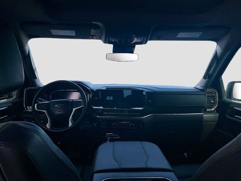 Used 2024 Chevrolet Silverado 1500 LT Trail Boss w/ Convenience Package II image 24