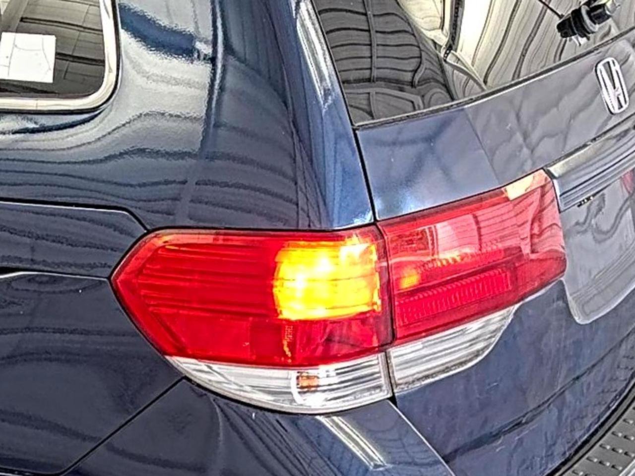 Used 2010 Honda Odyssey EX-L image 8