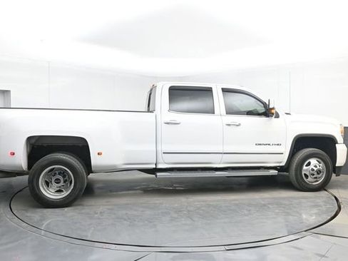 Used 2015 GMC Sierra 3500 Denali w/ Duramax Plus Package AWD/4WD image 15
