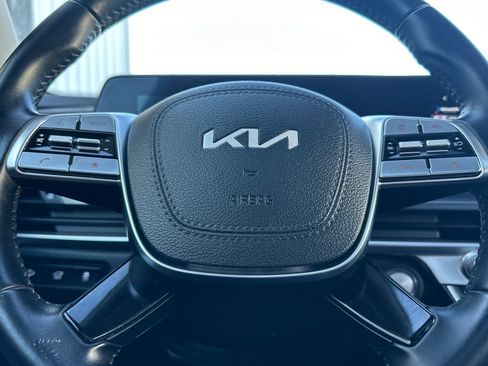 Used 2025 Kia Telluride S AWD/4WD image 26