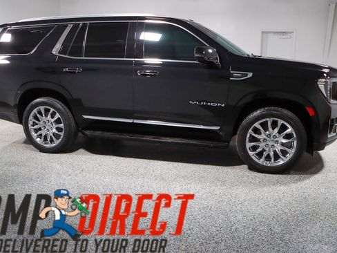 Used 2022 GMC Yukon SLT w/ SLT Premium Package image 6