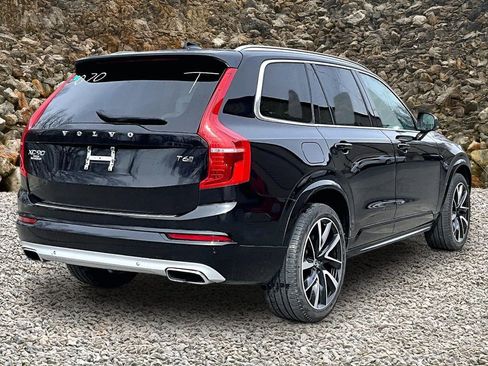 Used 2021 Volvo XC90 T6 Momentum w/ Protection Package Premier AWD/4WD image 2