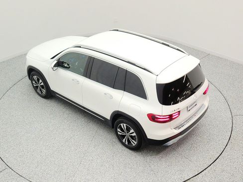 Used 2025 Mercedes-Benz GLB 250 image 28