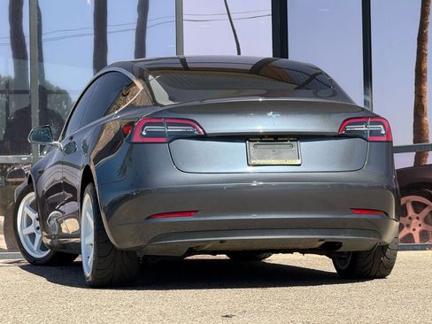 Used 2019 Tesla Model 3 Long Range image 8