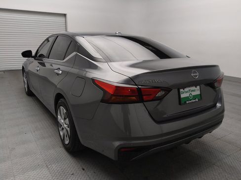 Used 2025 Nissan Altima 2.5 S FWD image 5