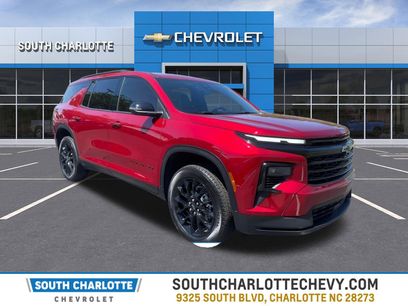 Used 2025 Chevrolet Traverse LT w/ Midnight/Sport Edition