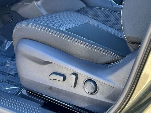 New 2025 Subaru Outback Premium image 18