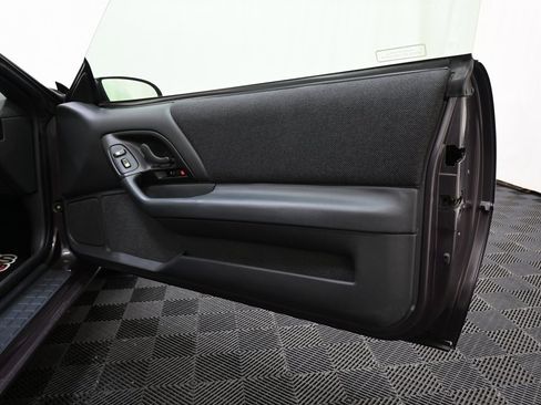 Used 1993 Chevrolet Camaro Z28 image 16