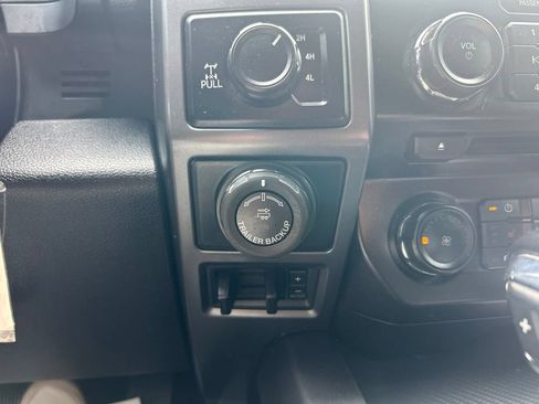 Used 2018 Ford F150 XLT w/ Equipment Group 302A Luxury AWD/4WD image 26