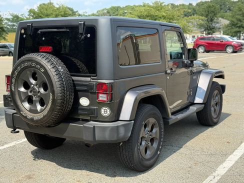 Used 2017 Jeep Wrangler Sport AWD/4WD image 6