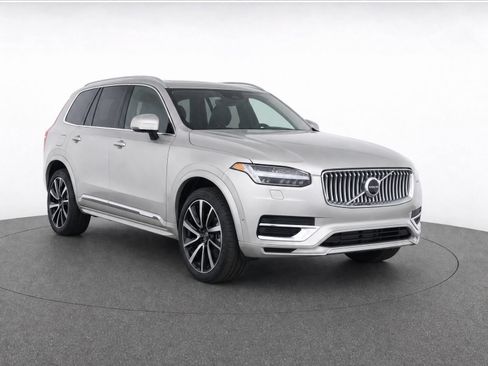 Used 2023 Volvo XC90 B6 Plus AWD/4WD image 1